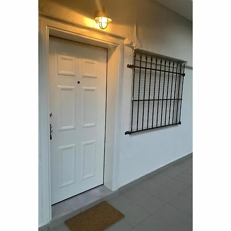 Comfortable With Huge Yard, Near The Sea. Olympiada